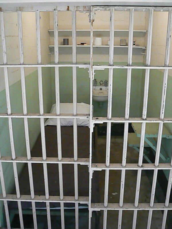 prison-cell-2