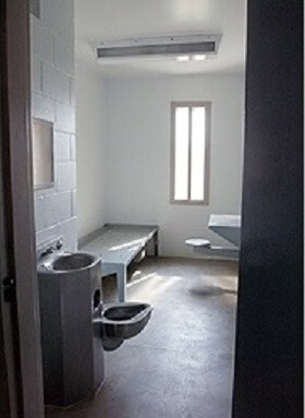 prison-cell-3